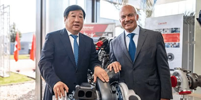 亚成成品四叶草入口