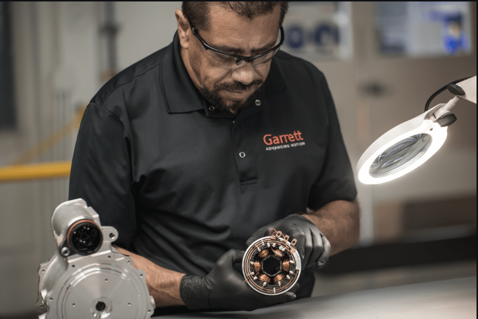 亚成成品四叶草入口