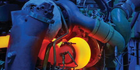 亚成成品四叶草入口