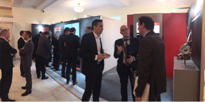 亚成成品四叶草入口