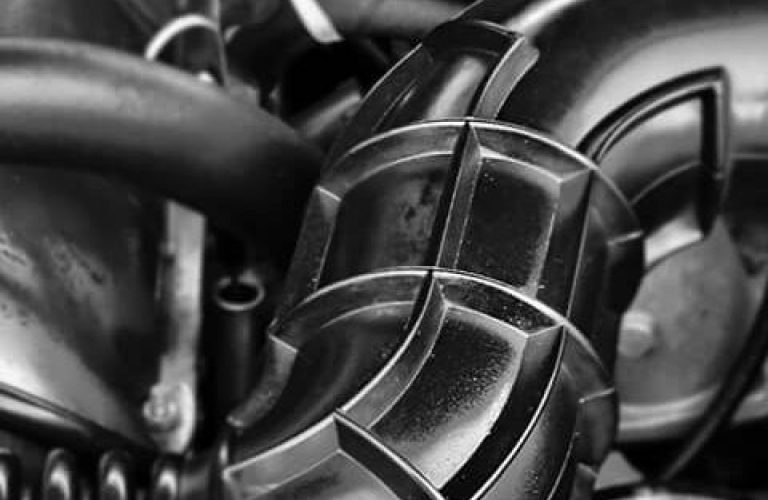 亚成成品四叶草入口