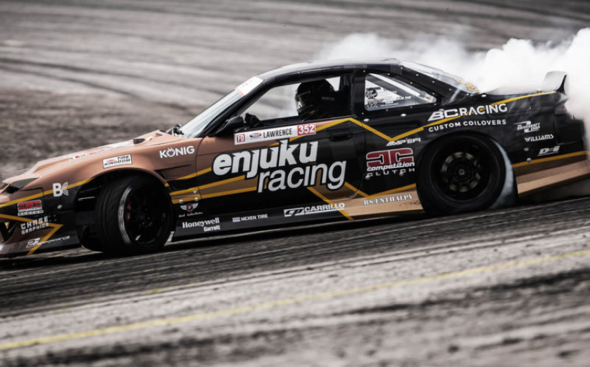 亚成成品四叶草入口