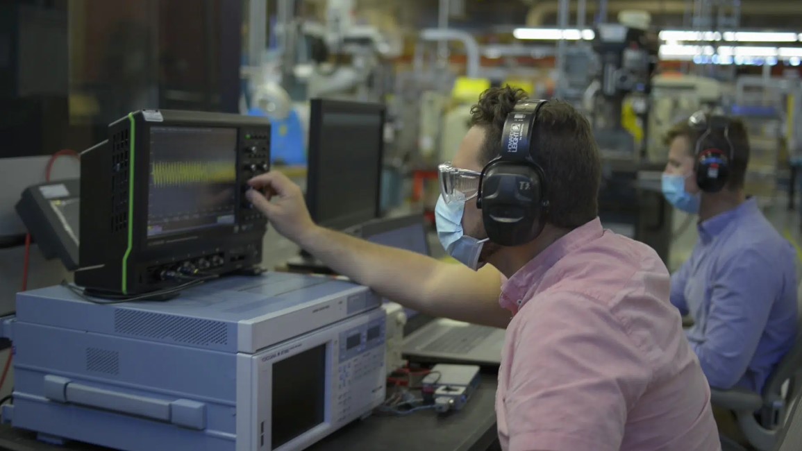 亚成成品四叶草入口