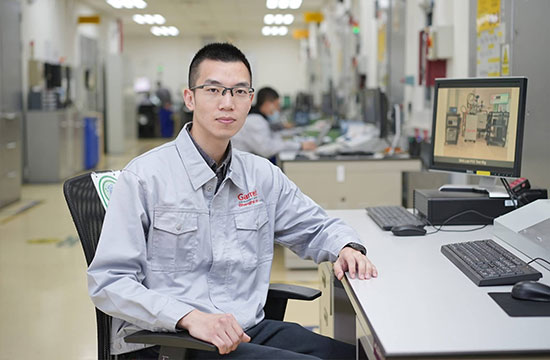 亚成成品四叶草入口