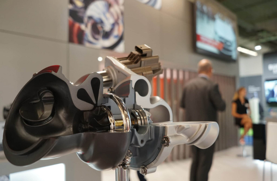 亚成成品四叶草入口