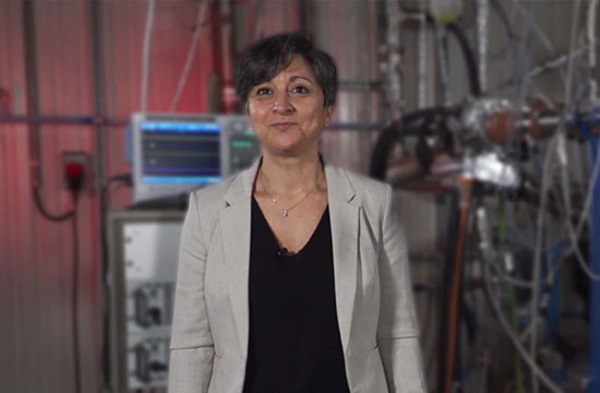 亚成成品四叶草入口