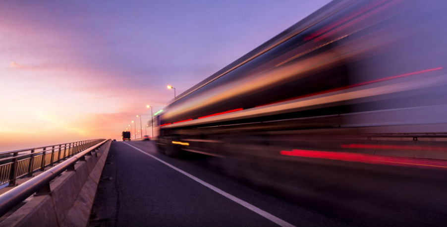 亚成成品四叶草入口