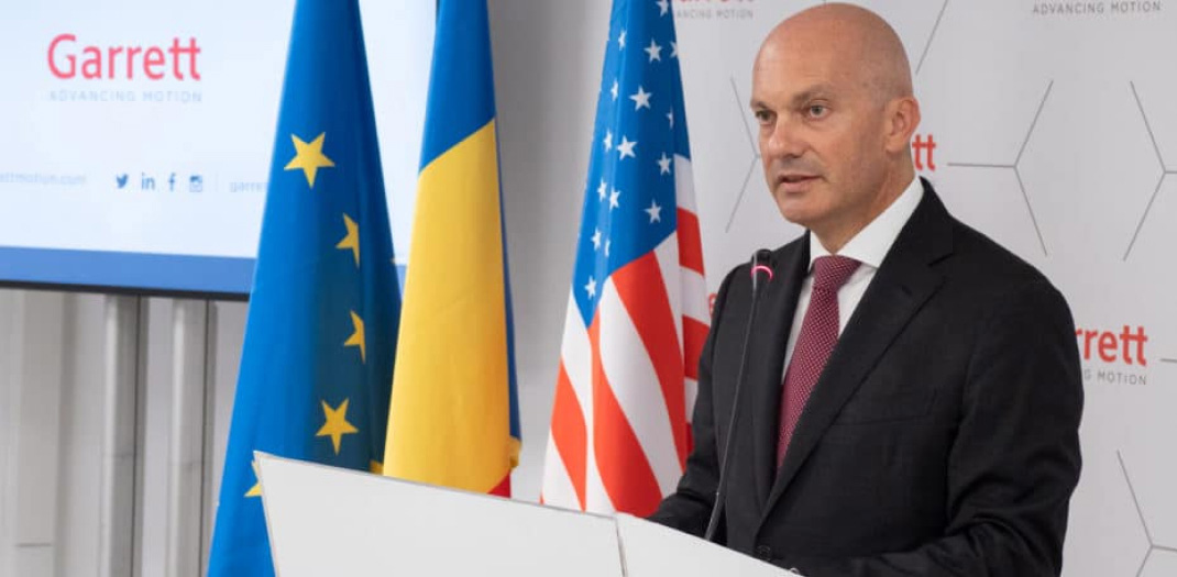 亚成成品四叶草入口