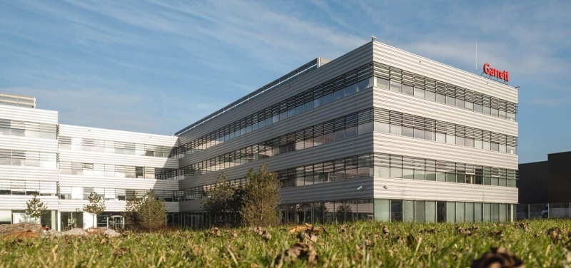 亚成成品四叶草入口