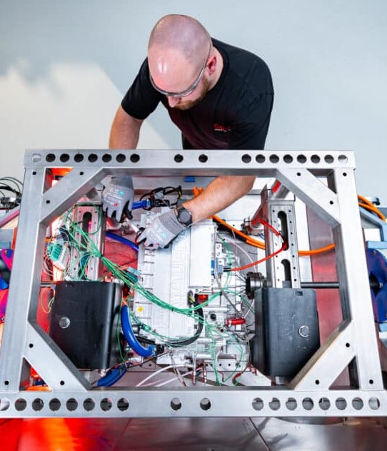 亚成成品四叶草入口