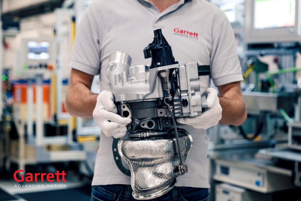 亚成成品四叶草入口