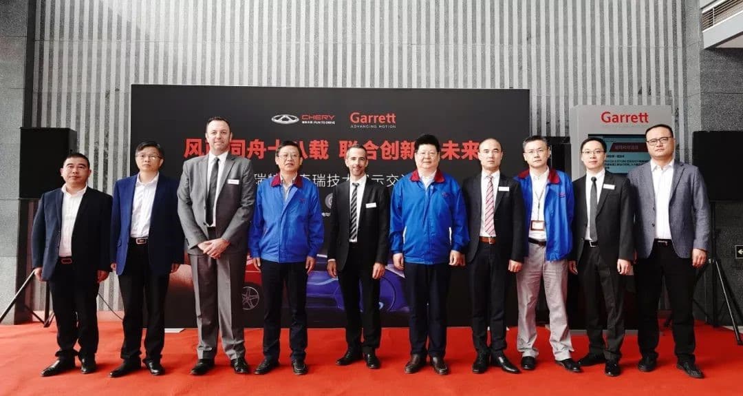 亚成成品四叶草入口