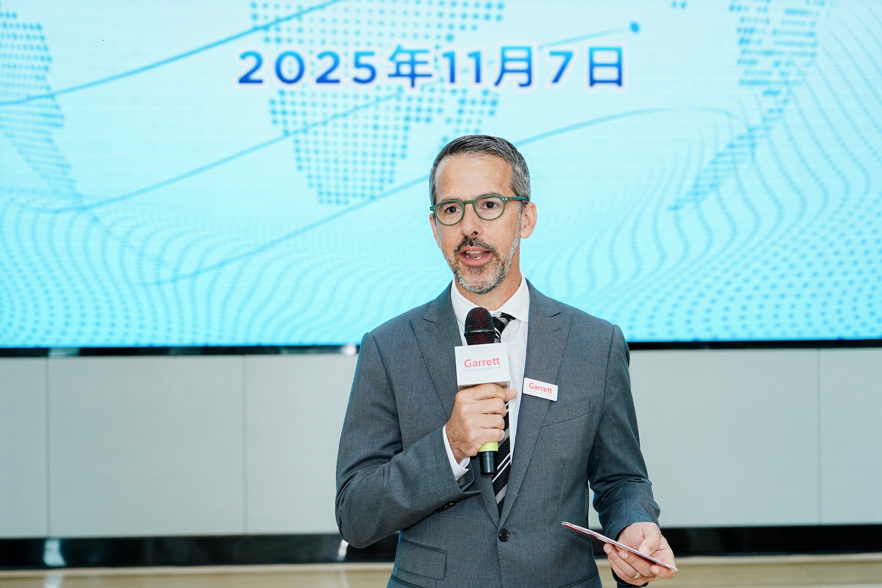 1762837760353756.jpg 415214049.jpg